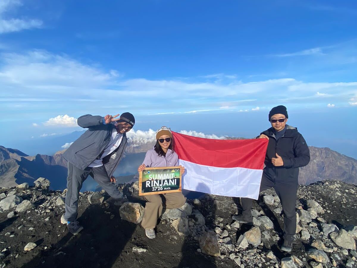 rinjani trekking guide